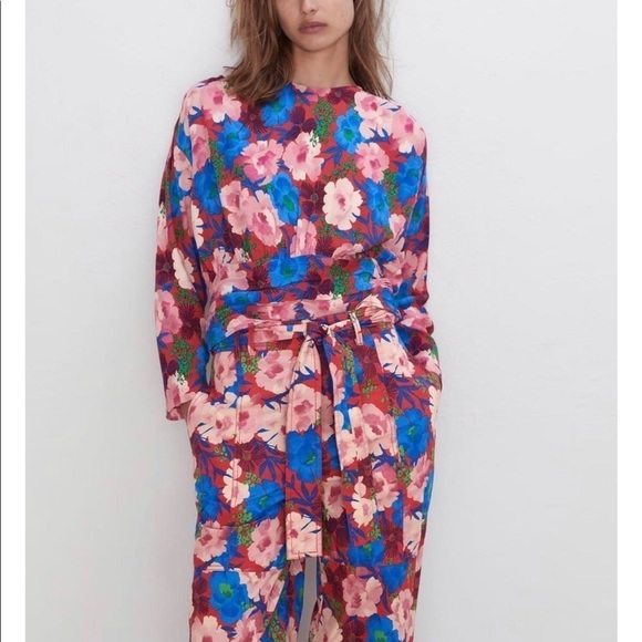 Zara Red and Blue Floral Set Blouse and Pants Size Small - Picture 2 of 15